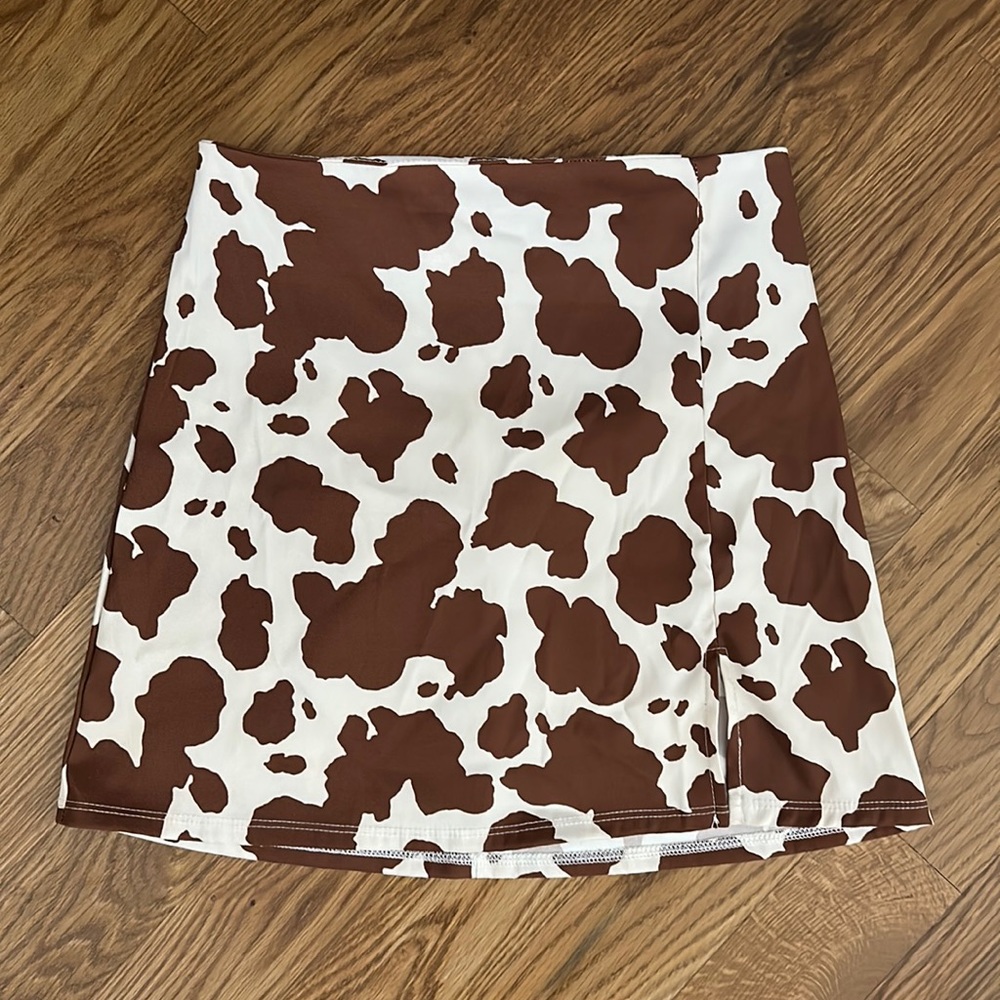 cowprint skirt with slit, worn once, size medium